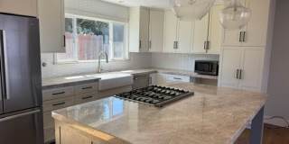 Great Three Bedroom One and 1/2 bath house in Seaside Gallery 1
