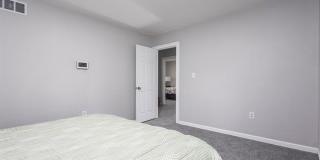 120 Woodland Street Gallery 40
