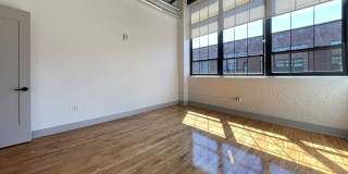 Laros Lofts Gallery 37