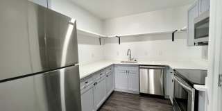 306 W Franklin Gallery 22