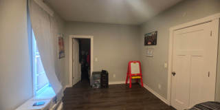 626 Taylor St NE Gallery 12