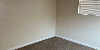 3 Bedroom 1.5 Bathroom Apartment With Garage Gallery 21