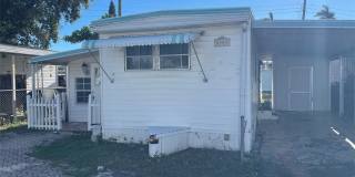 8508 SW 16th Court Gallery 1