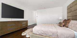 72975 Willow Street Gallery 24