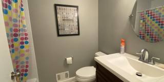 1304 Franklin Avenue Gallery 22