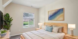 Sterling Pointe Gallery 22