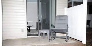 Room in 2 Bedroom Home at Forest View Ave Gallery 6