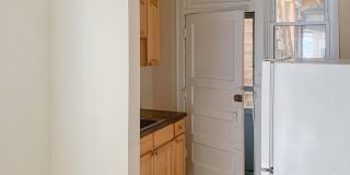 2200 W Foster Ave Gallery 26