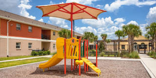 Regency Palms Apartments - Affordable Housing Gallery 7