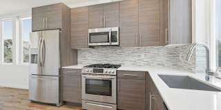 Modern 2 Bedroom with Rooftop Retreat and Garage Gallery 3