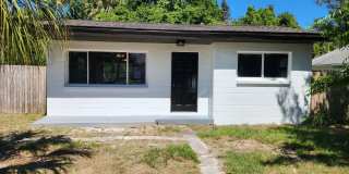 Charming 2 bedroom 1 bathroom Holly Hill home Gallery 1