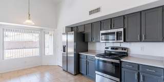 12471 W Holly Street Gallery 15