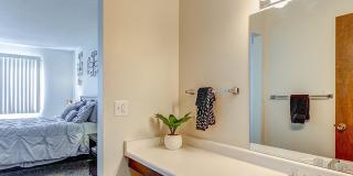 Stone Grove Gallery 10