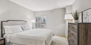 100 West Chestnut Apartments Gallery 36