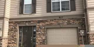 Townhouse Located In Monument- For Sale or Rent- whichever comes first! Gallery 1