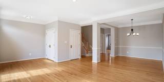 22616 WELBORNE MANOR Square Gallery 9
