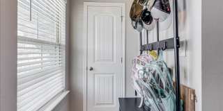 7630 Shadow Rider - 3/bedroom 2/bathroom - $1995/month Gallery 11