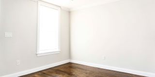 2 Bed 1 Bath Available April 1- August 31 (with option to renew) Gallery 8