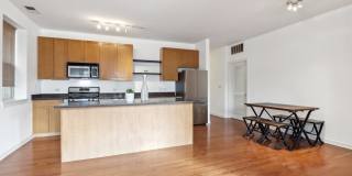 1132 W 13th Street Gallery 11