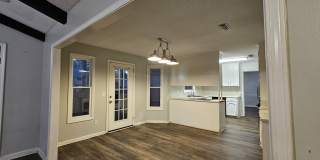 211 Plantation Road Gallery 65