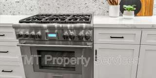 9001 Ventura Street Gallery 40