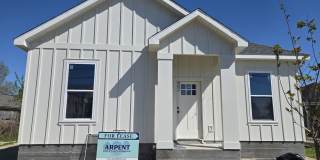 1333 Angela Street - A Gallery 1