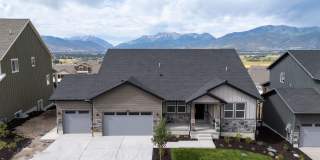 2455 N Meadowside Way Gallery 1