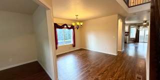 Stunning 4 bedroom/ 2.5 bath home with 2 car Attached Garage in Fort Collins, Colorado Gallery 6
