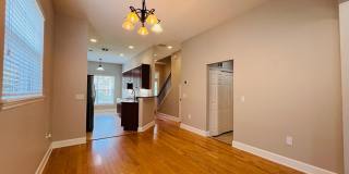 3 Bedroom Townhouse in Boone School Area Gallery 5