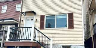 Modern 2 Bed/2 Bath in South Side Slopes - Off-Street Parking, First Floor Laundry - Available Now! Gallery 1