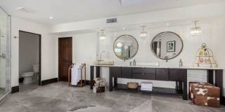 Stunning 7BR House in Camelback Canyon Gallery 50