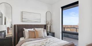 37 West Farnam Gallery 11