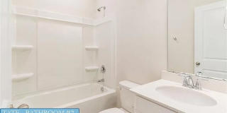 Room for Rent in 3 Bedroom Townhome at 1029 Beatty Woods Ln Gallery 12