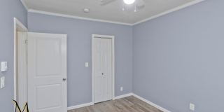 44-46 Ames St Gallery 14