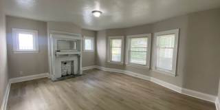 Beautiful Large 5 Bedroom Home Cleveland Gallery 3