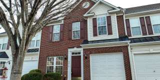 Charming 3BR Townhome in Sought-After Harrisburg Town Center Gallery 1