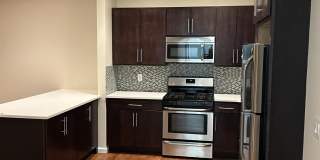 186 BROADWAY Gallery 1