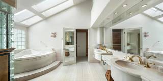 Large Custom Home on the Bay with Boat Dock Gallery 35