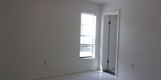Adorable 3 Bedroom Home with Large Lanai Gallery 25