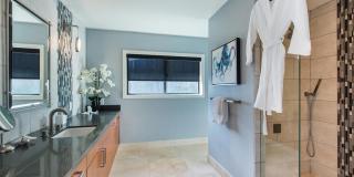 Luxurious & Private Modern Home w/Pool, AC & Diamond Head Views - Aloha Nalu Gallery 17