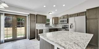 Tri-level Home in Gleneagle! D20 Schools! Gallery 7