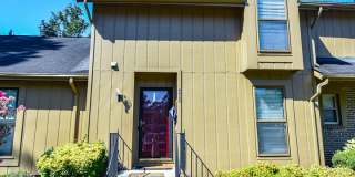 COMING SOON!! 3 Bedroom 1.5 Bathroom Townhome- Pets Considered Gallery 1