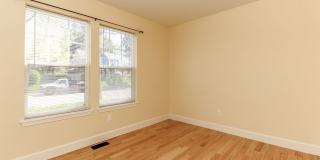 Desirable DuPont Rambler with AC - 1861 Palisade Blvd Gallery 10