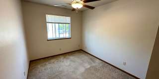 225 Hyland Gallery 31