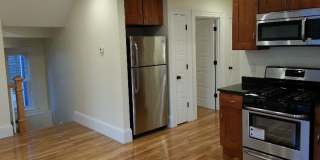 Charming 3 Bedroom-No Broker Fee Gallery 4