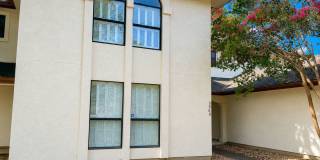 Beautifully Renovated 3 Bedroom Home in Royal Ridge Gallery 3