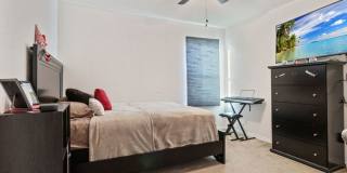 3 Bedroom w/Game Room Gallery 24