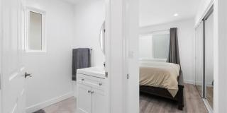 18017 Collins Street Gallery 9