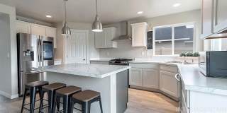 Great 4 bed 2.5 bath home with 2600 sq ft! Kuna Home with lots of room just off N Ten Mile Rd and Columbia. Great 4 bed 2.5 bath home with 2600 sq ft! Kuna Home with lots of room just off N Ten Mile Rd and Columbia. Gallery 11