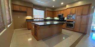 Spacious 5-Bedroom Home with Stunning Views Spacious 5-Bedroom Home with Stunning Views Gallery 11